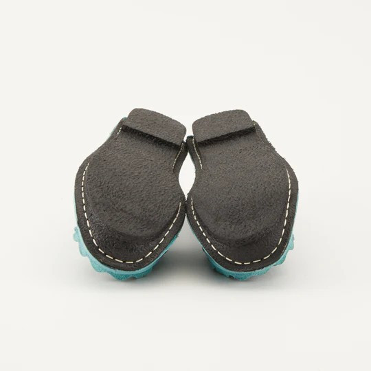 DEZI FLOWER SHOES DEZI - Parts Unknown