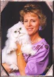 Santa Rosa Cat Show Manager and Club President Sally Daniels Endorses Almost Invisible Cat Litter