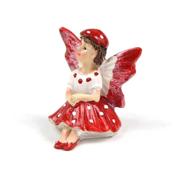 Fiddlehead Fairy Gardens - Seated Mushroom Fairy Mushroom Beret