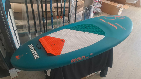 2025 ROCKET 136 MTE