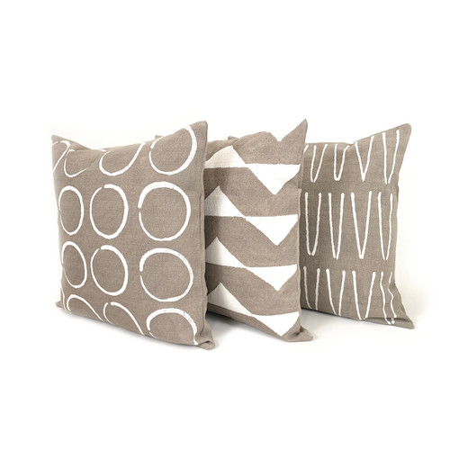 Mbare Sadza Triangles Pillow Cover - Thumbnail 4