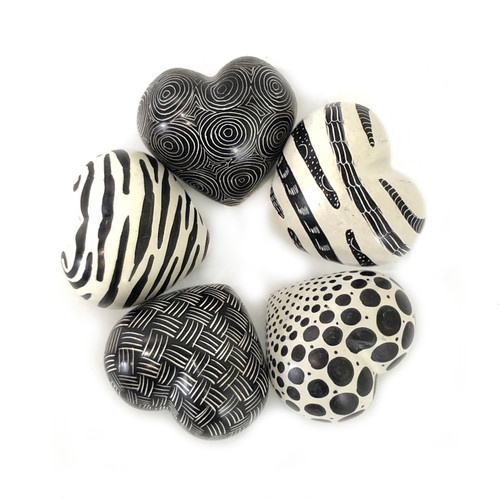 black and white hearts set of 5