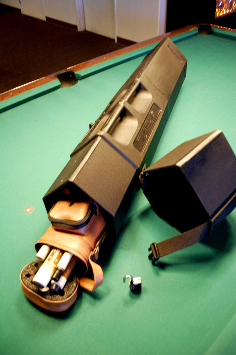 Tuffpak Tuffpak 0936 With Wheels Tripod Case