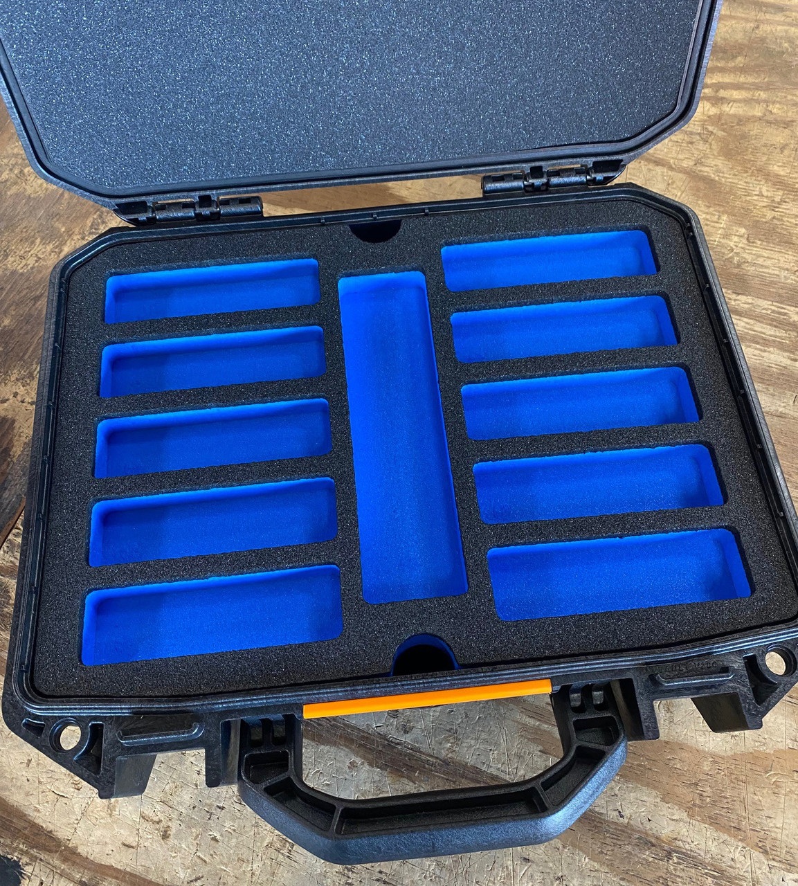 Pelican V200 Horizontal Knife Case - Nalpak, Inc.