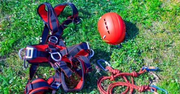 The Importance of Redundancy in Rope Rescue Systems
