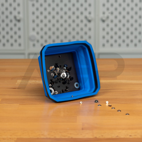 COLLAPSIBLE MAGNETIC TRAY