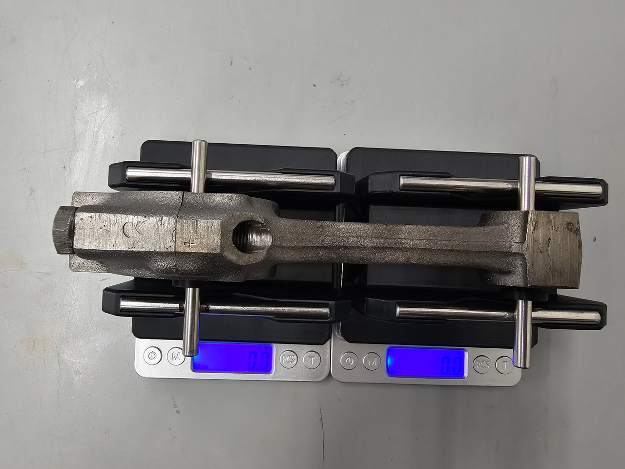 Conrod End Weight Matching System