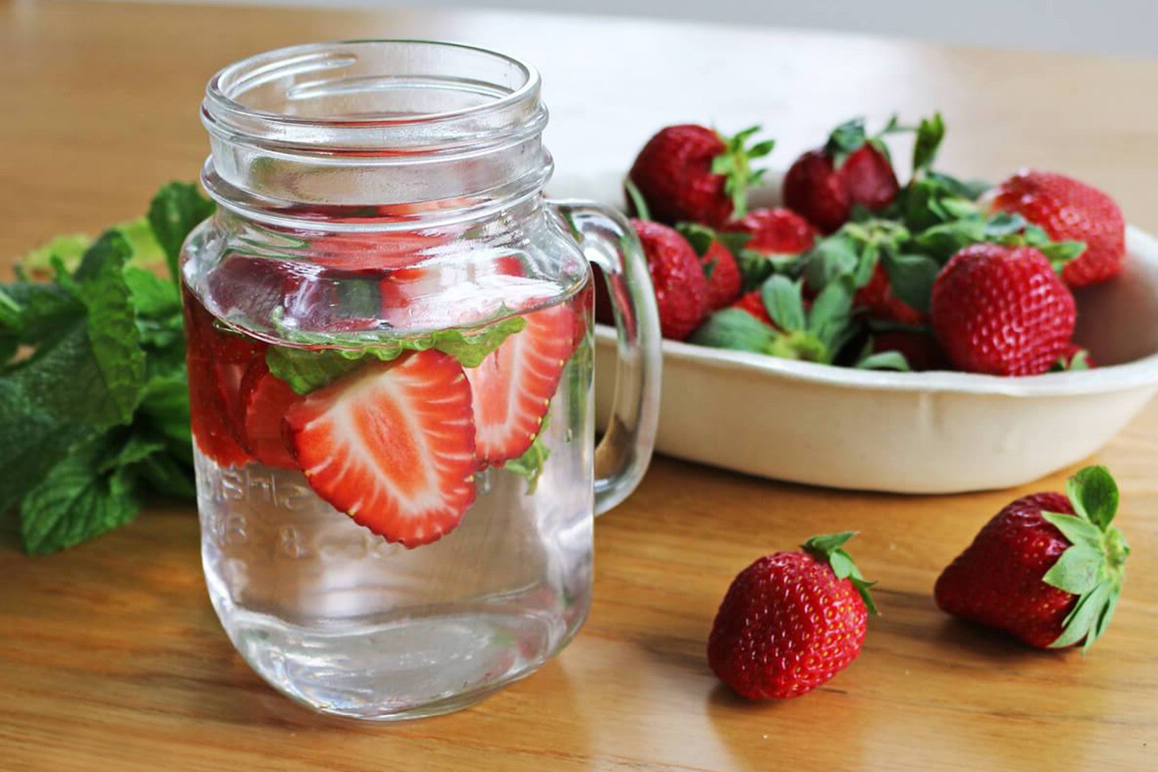 H2O Infusion Pitcher - Fruit-Infuse Your Water