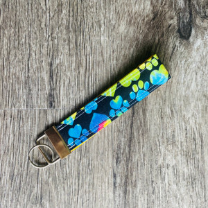 Bow Wow - Rainbow Paw Print Bow Wow - Rainbow Paw Print