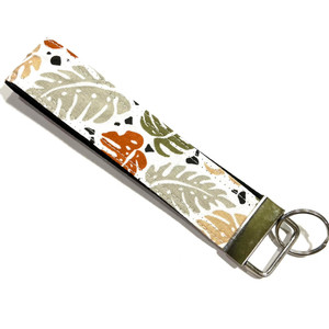 Tropical Leaves Keychain Tropical Leaves Keychain