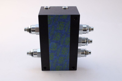 Manifold Block, D03/D03 HNBR 5 Ports