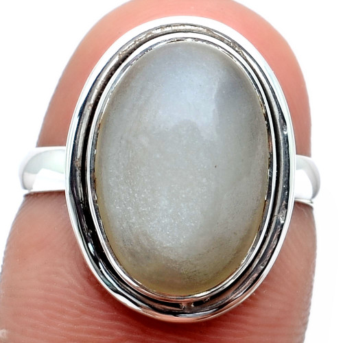 Natural Srilankan Moonstone Ring Size - 6.5