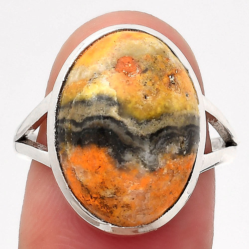 Indonesian Bumble Bee Jasper Oval Ring ~



Bumblebee Jasper ~ An Earth Energy Stone, supporting the Sacral and Solar Plexus Chakras. Used to enhance creativity and personal power. Assists in self-esteem, easing stress & worry of other people’s judgement. Brings positivity, joy and vitality to the user’s life.