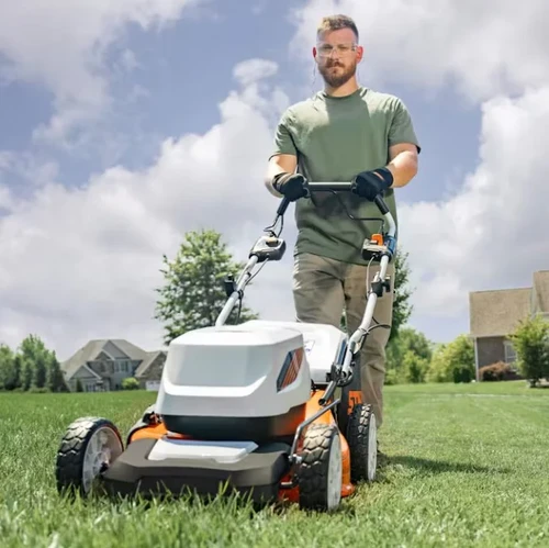 STIHL RMA 348 V 18" SELF-PROPELLED BATTERY LAWN MOWER