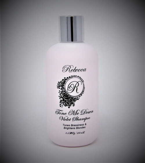 A unique formulas of natural balancing extracts with a blend of Mica enables cleansing, deposits color, and helps stop fading.