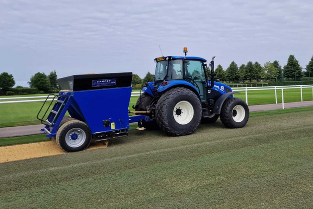 Speedresser | Topdresser