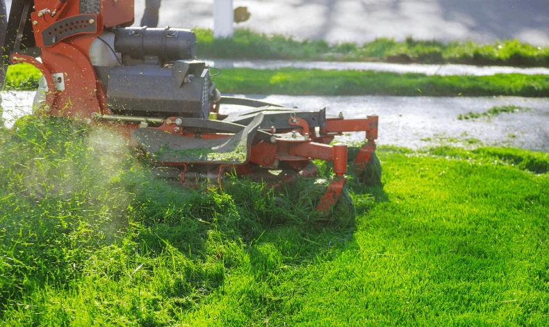 Comparing Greaseable vs. Non-Greaseable Spindles for John Deere Lawn Tractors