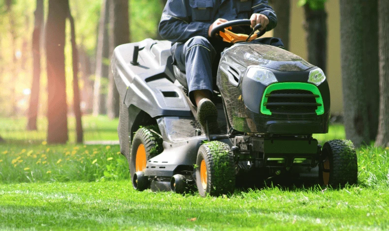 Why Your John Deere L110 Mower Deck is Vibrating or Making Noise