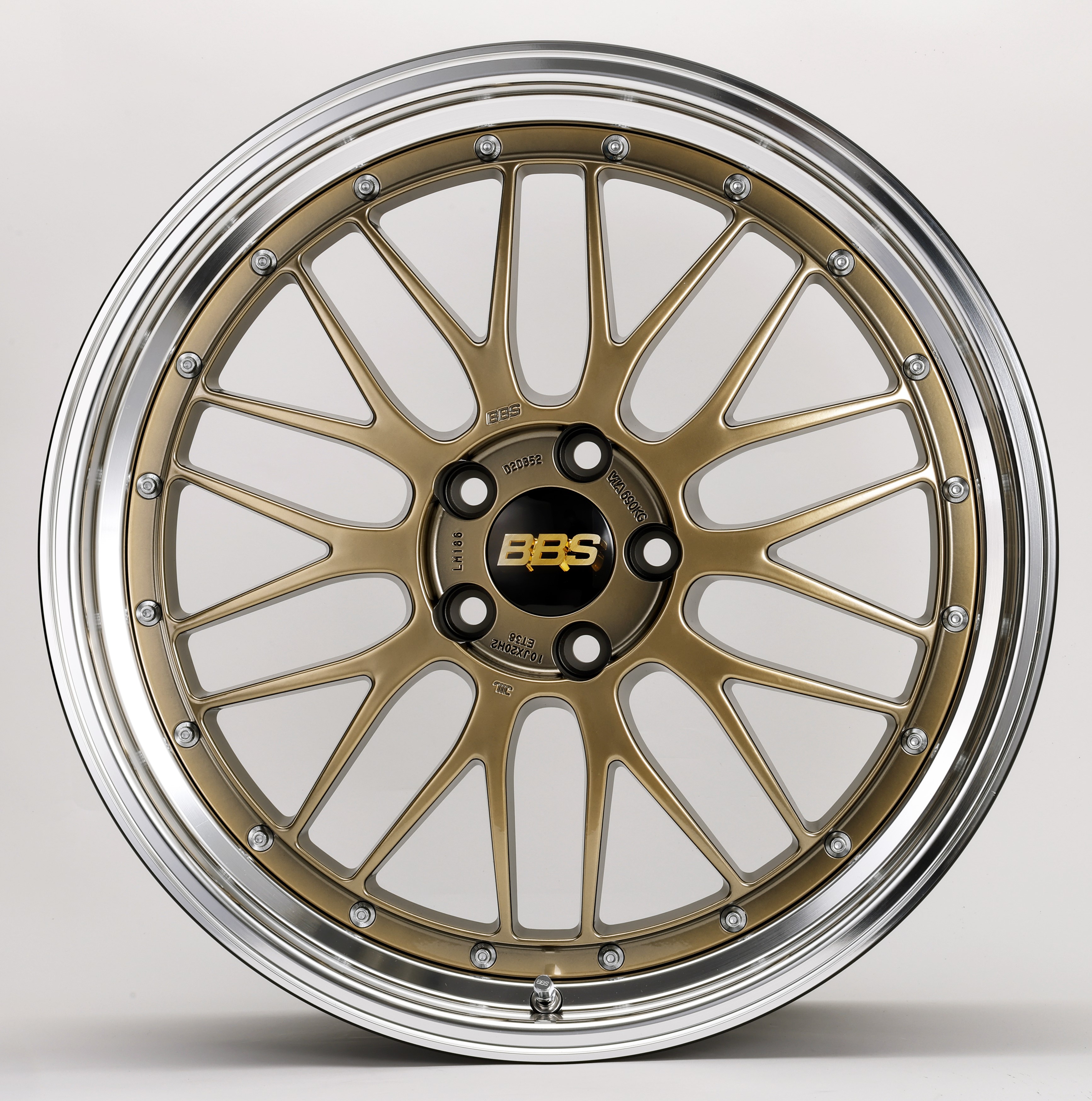 BBS LM 19インチホイール＆タイヤセット LM118 LM197 | DFK.QC.CA