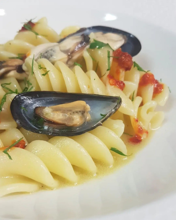 ​ELICONI with Mussels, bit of Nduja and fresh basil and parsley , touch of white wine
