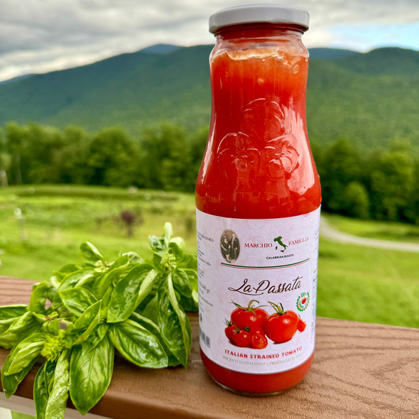 Passata with Italian tomatoes, no preservatives