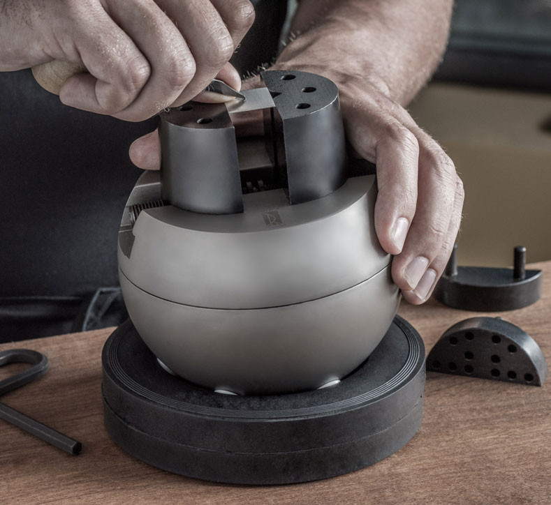 Large Engraving Ball Vise