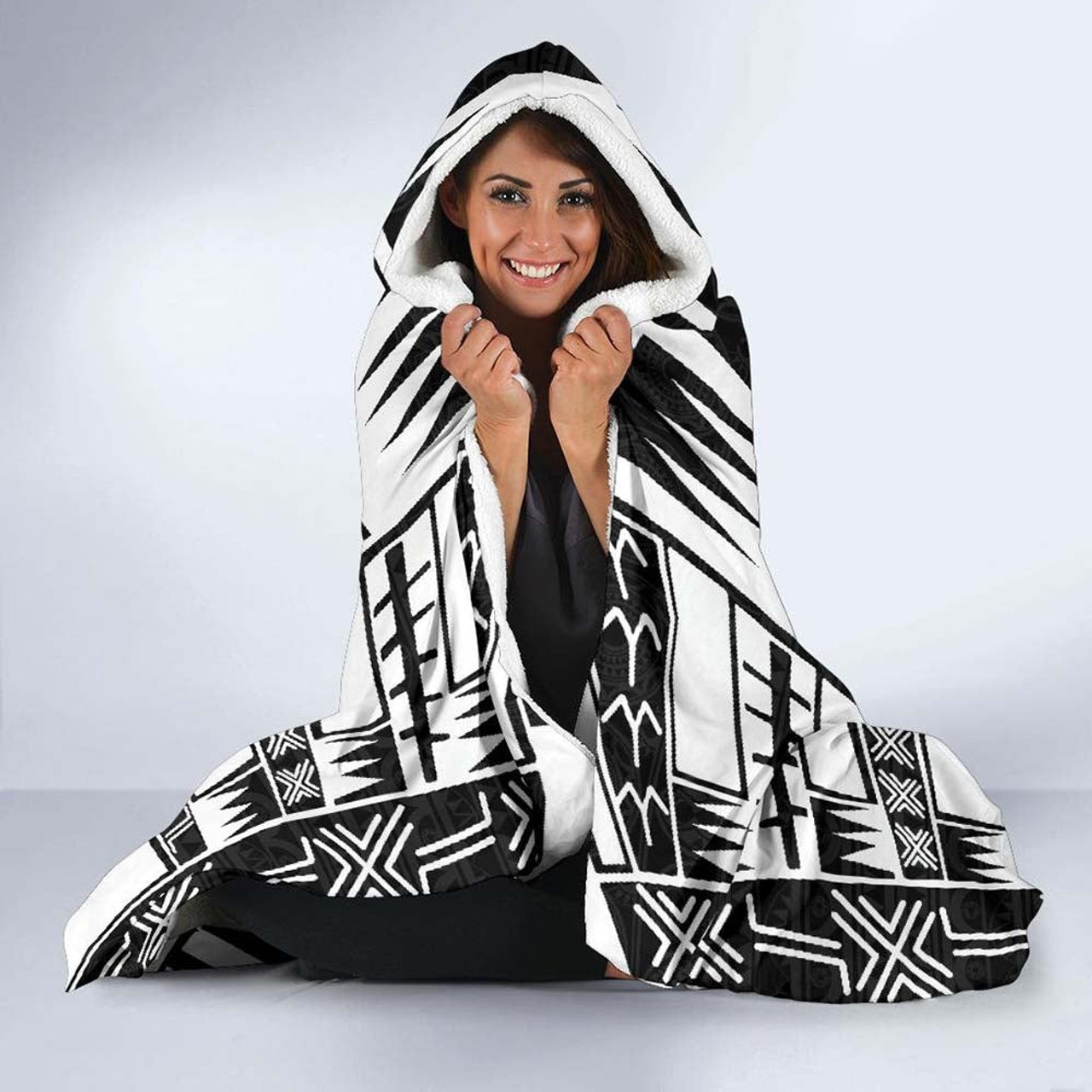 New Caledonia Hooded Blanket - Polynesian Tattoo Black 3