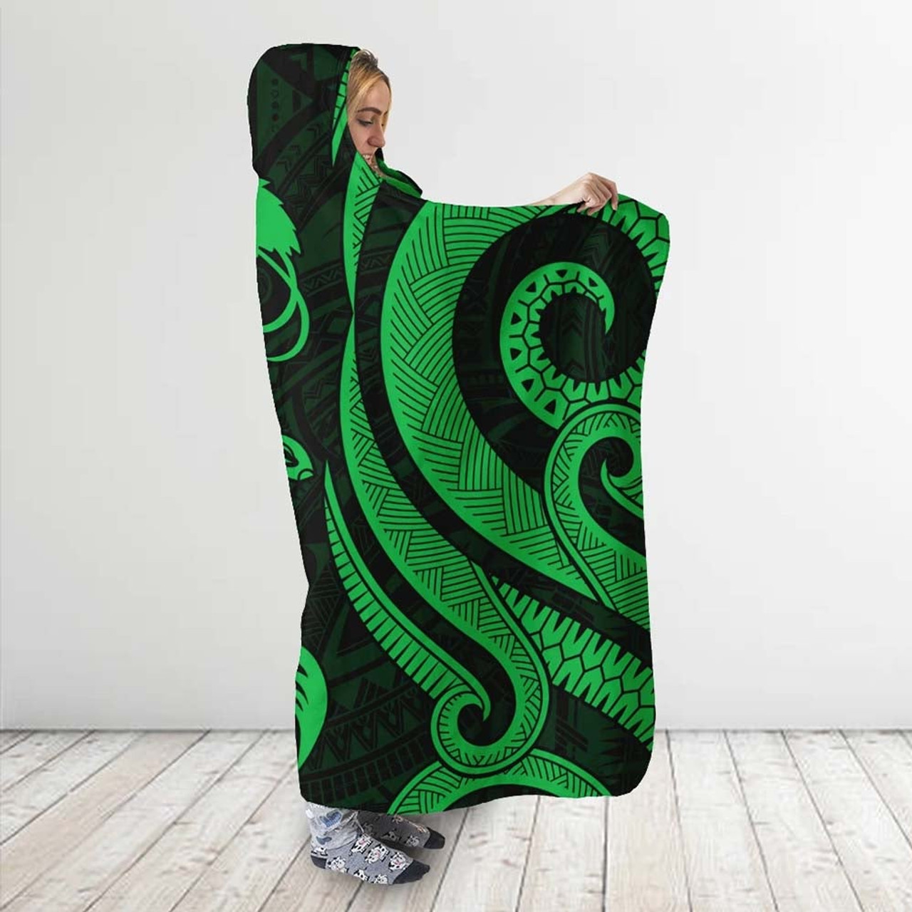 Papua New Guinea Hooded Blanket - Green Tentacle Turtle 3