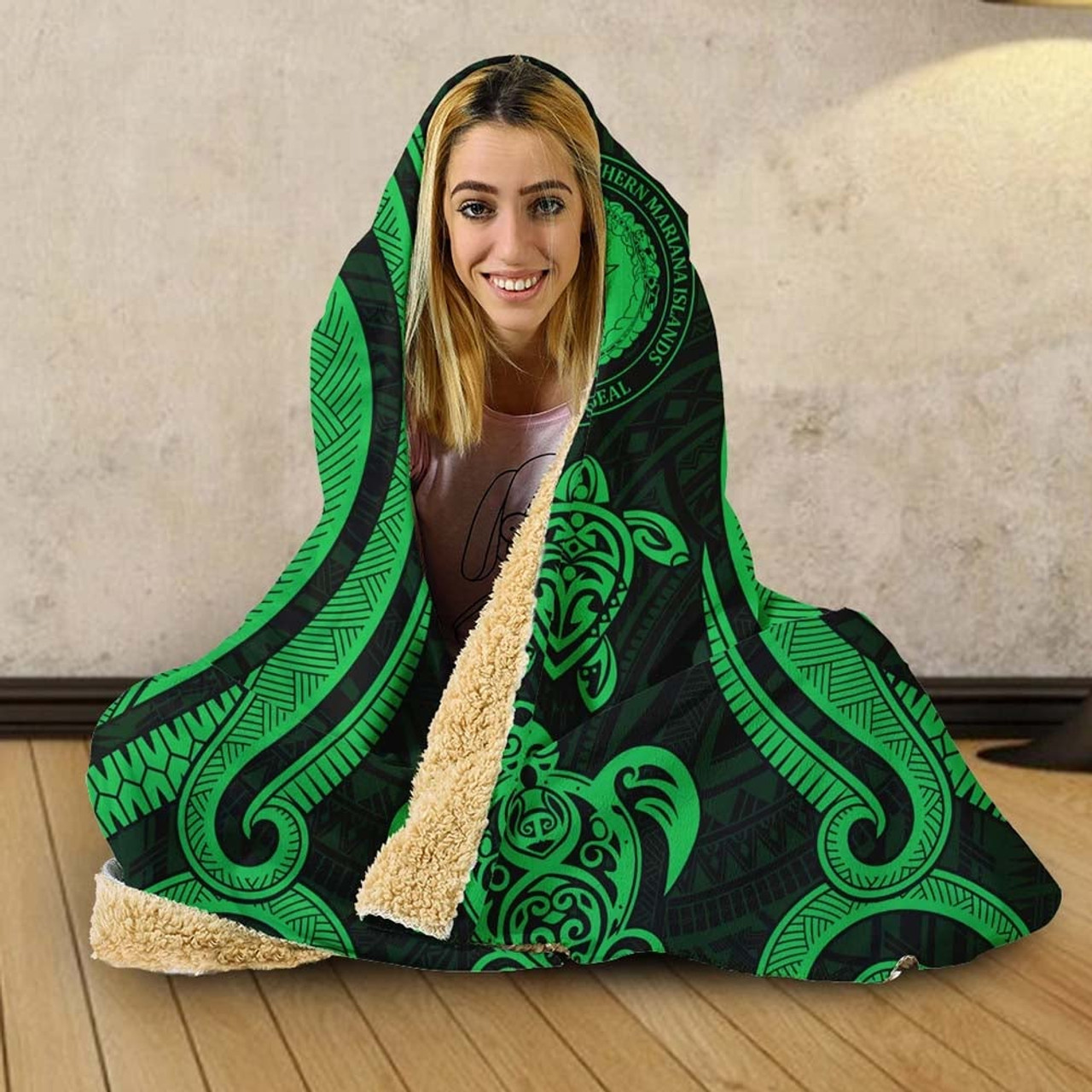 Northern Mariana Islands Hooded Blanket - Green Tentacle Turtle 4