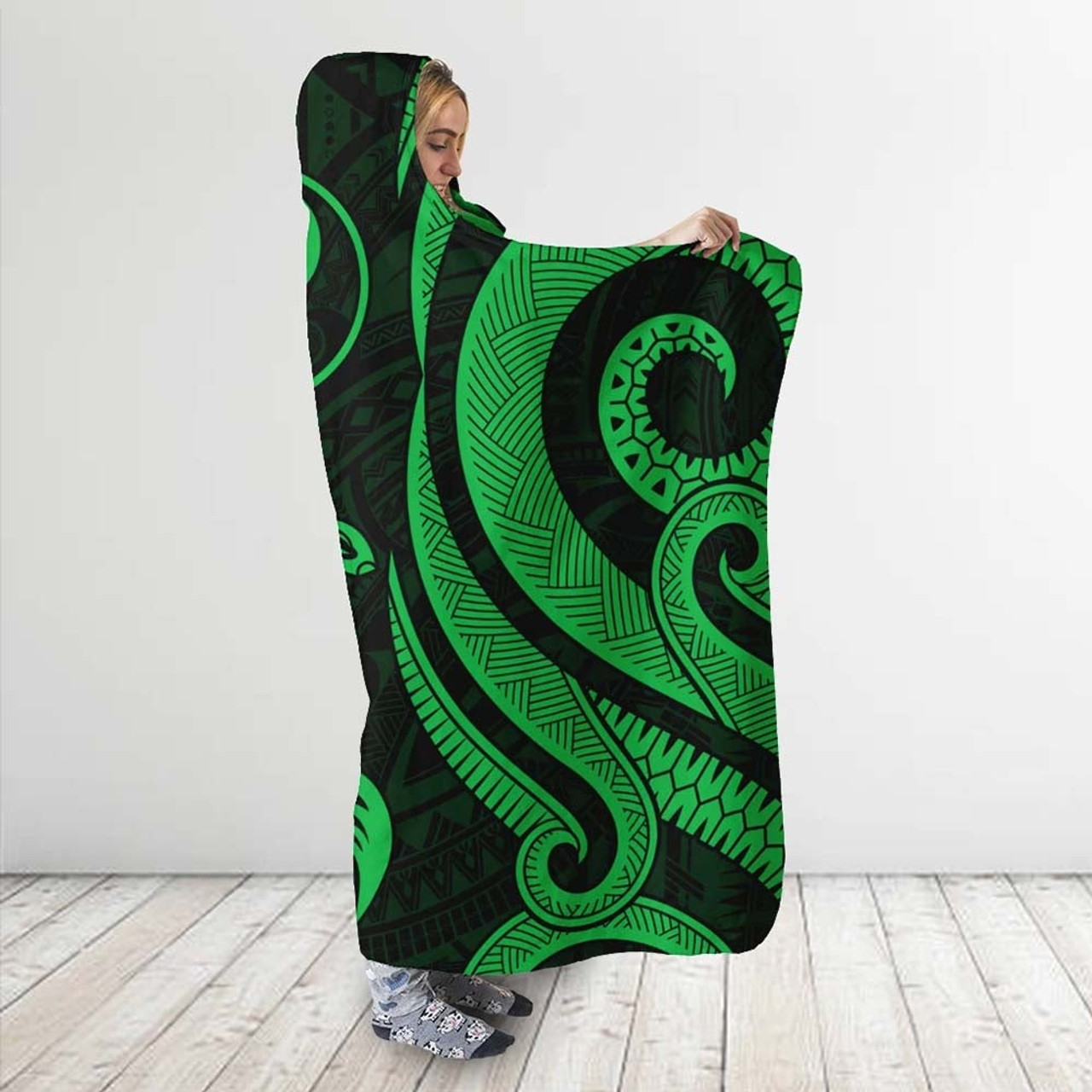 Yap Hooded Blanket - Green Tentacle Turtle 3