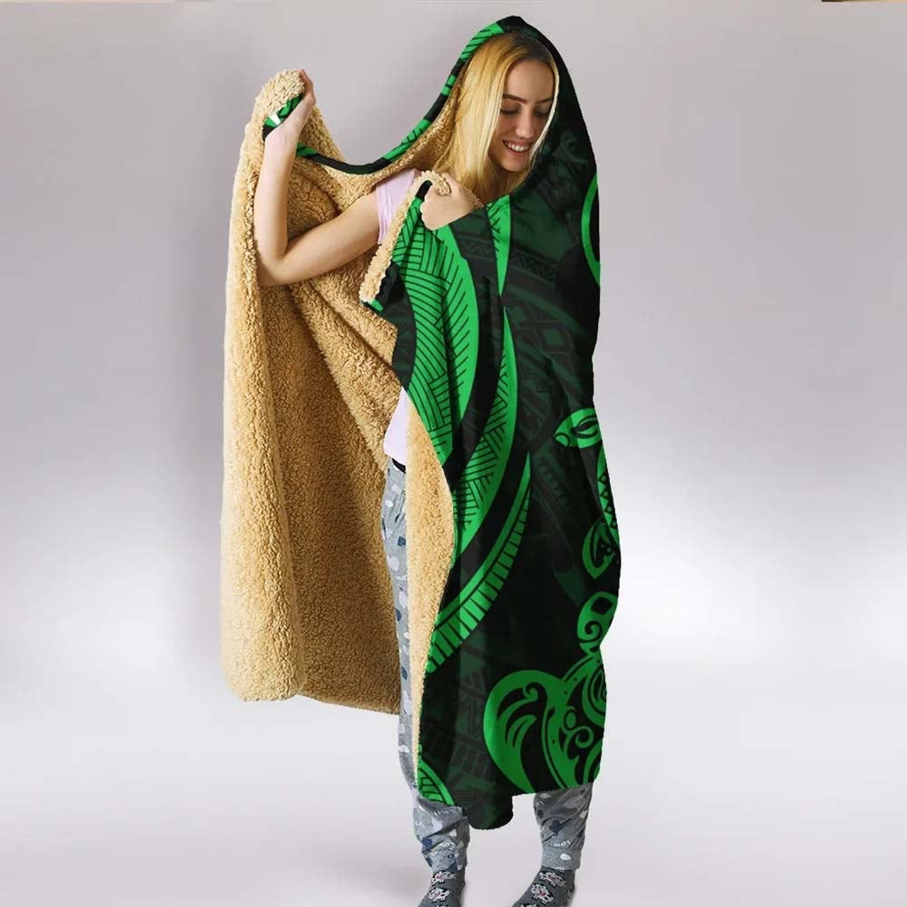 Guam Hooded Blanket - Green Tentacle Turtle 3