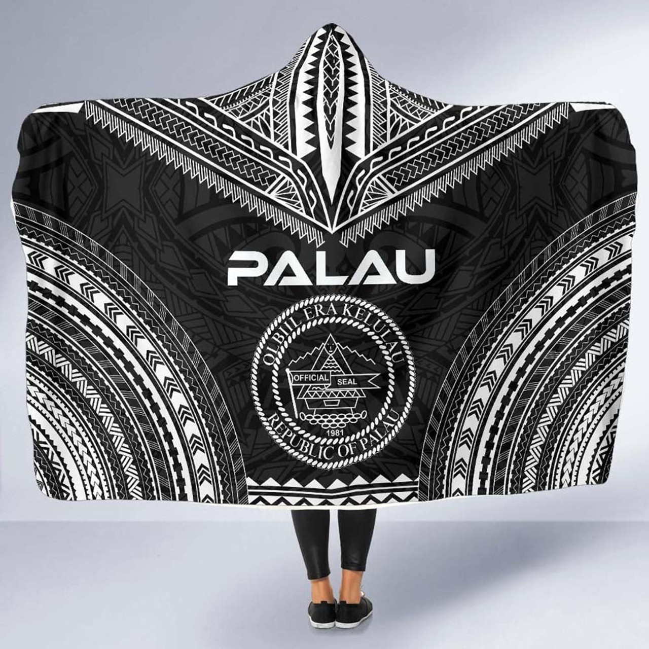 Palau Polynesian Chief Hooded Blanket - Black Version 5
