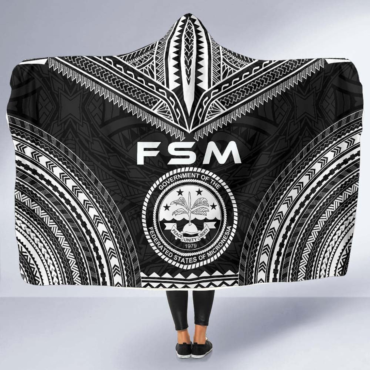 Federated States Of Micronesia Polynesian Chief Hooded Blanket - Black Version 5