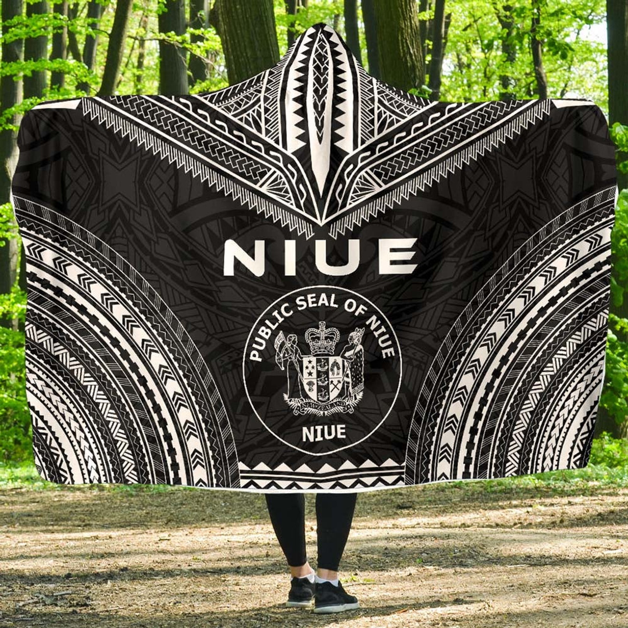 Niue Polynesian Chief Hooded Blanket - Black Version 1