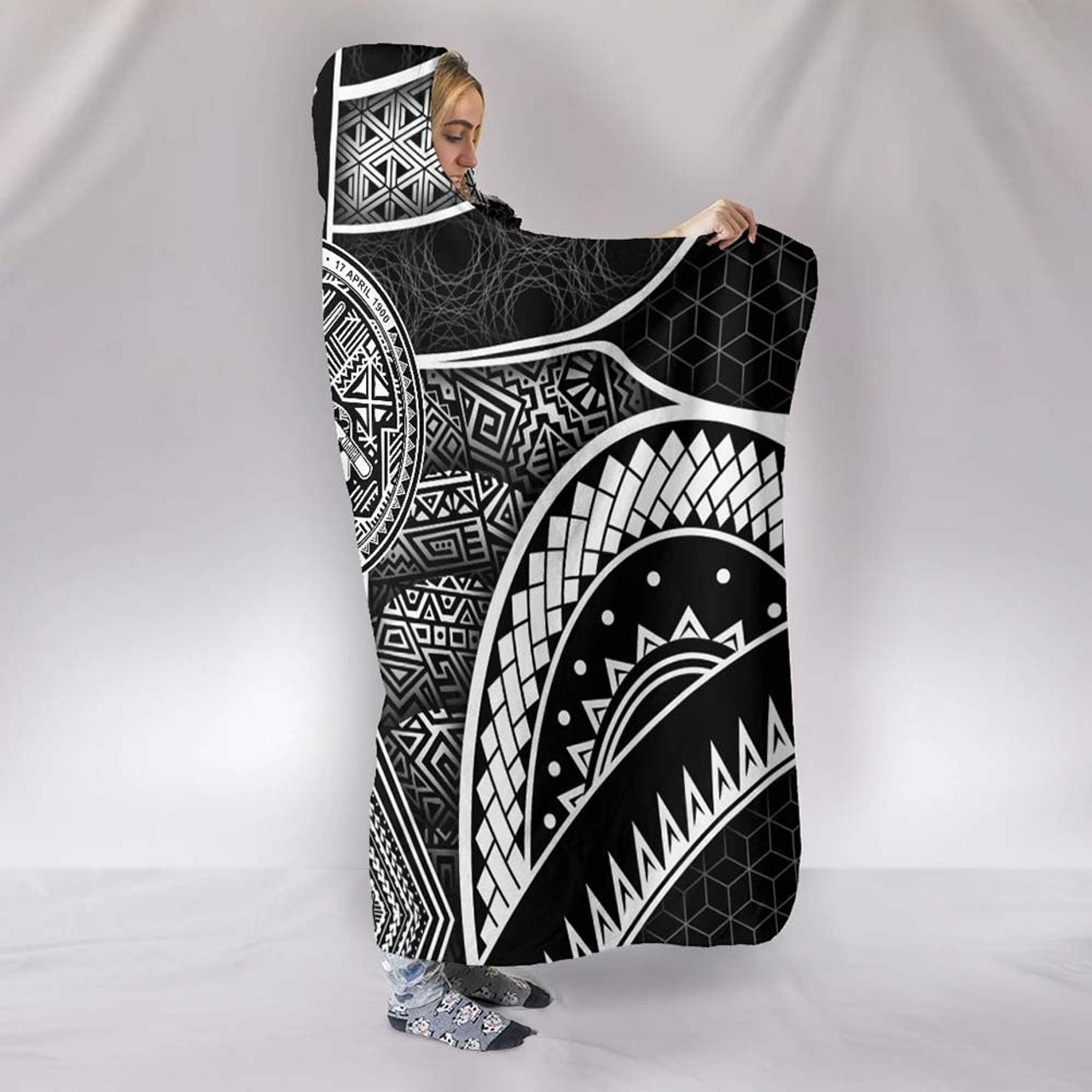 Polynesian Hooded Blankets - American Samoa Coat Of Arm With Poly Patterns 2