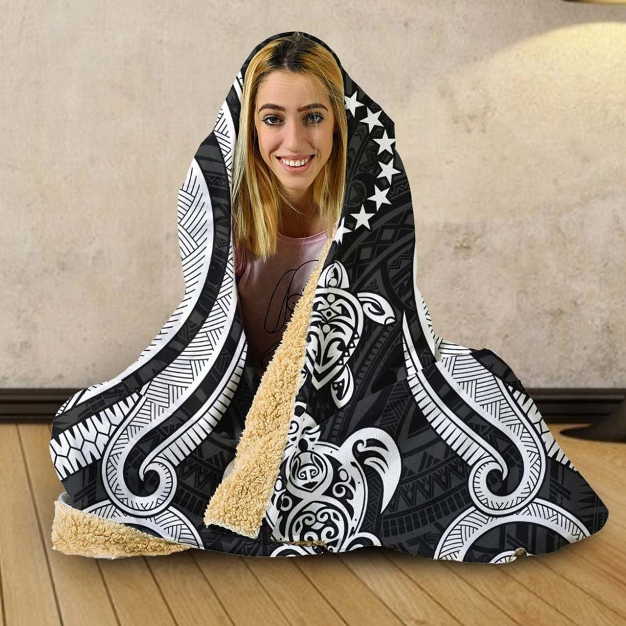 Cook Islands Hooded Blanket - White Tentacle Turtle 2