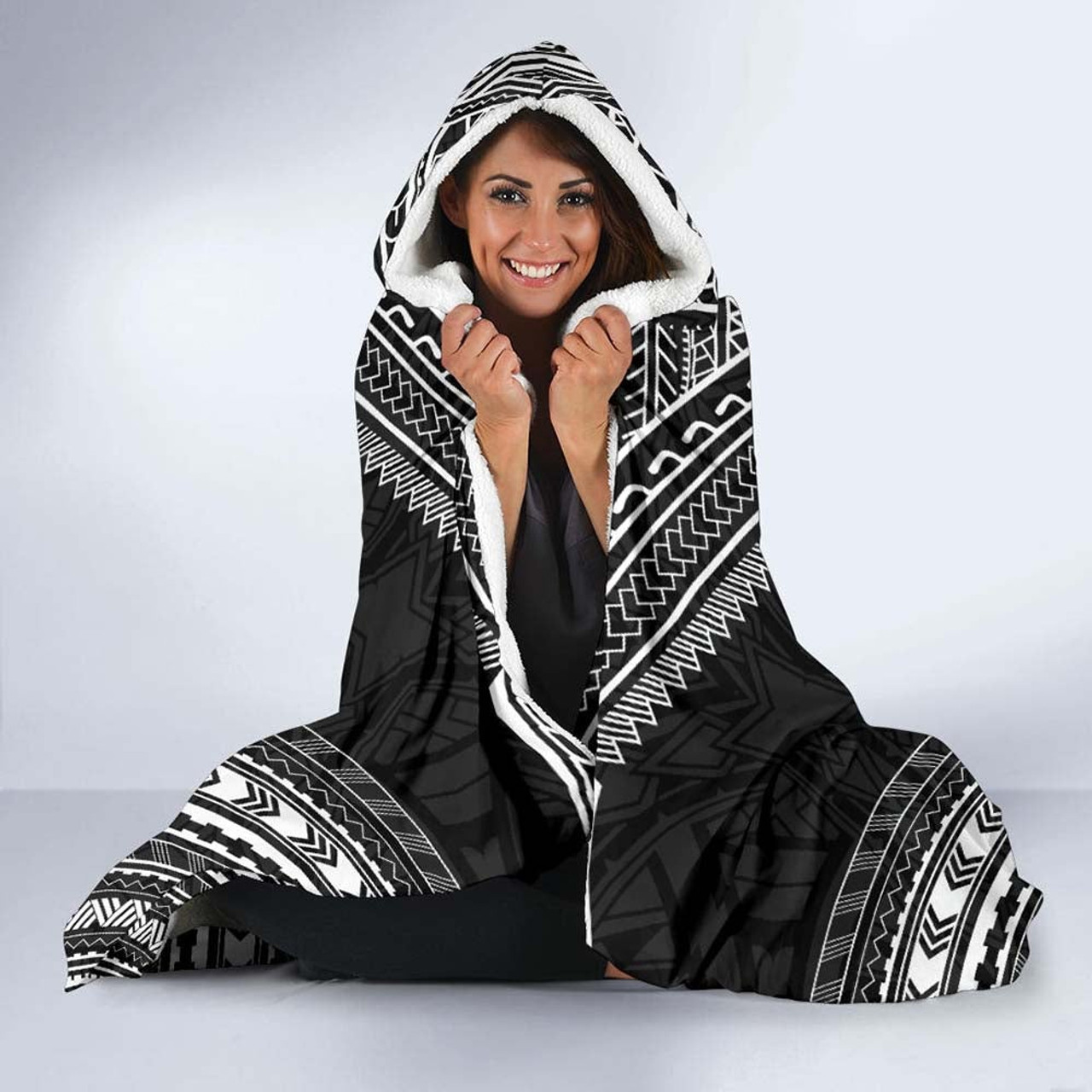 Samoa Polynesian Chief Hooded Blanket - Black Version 3