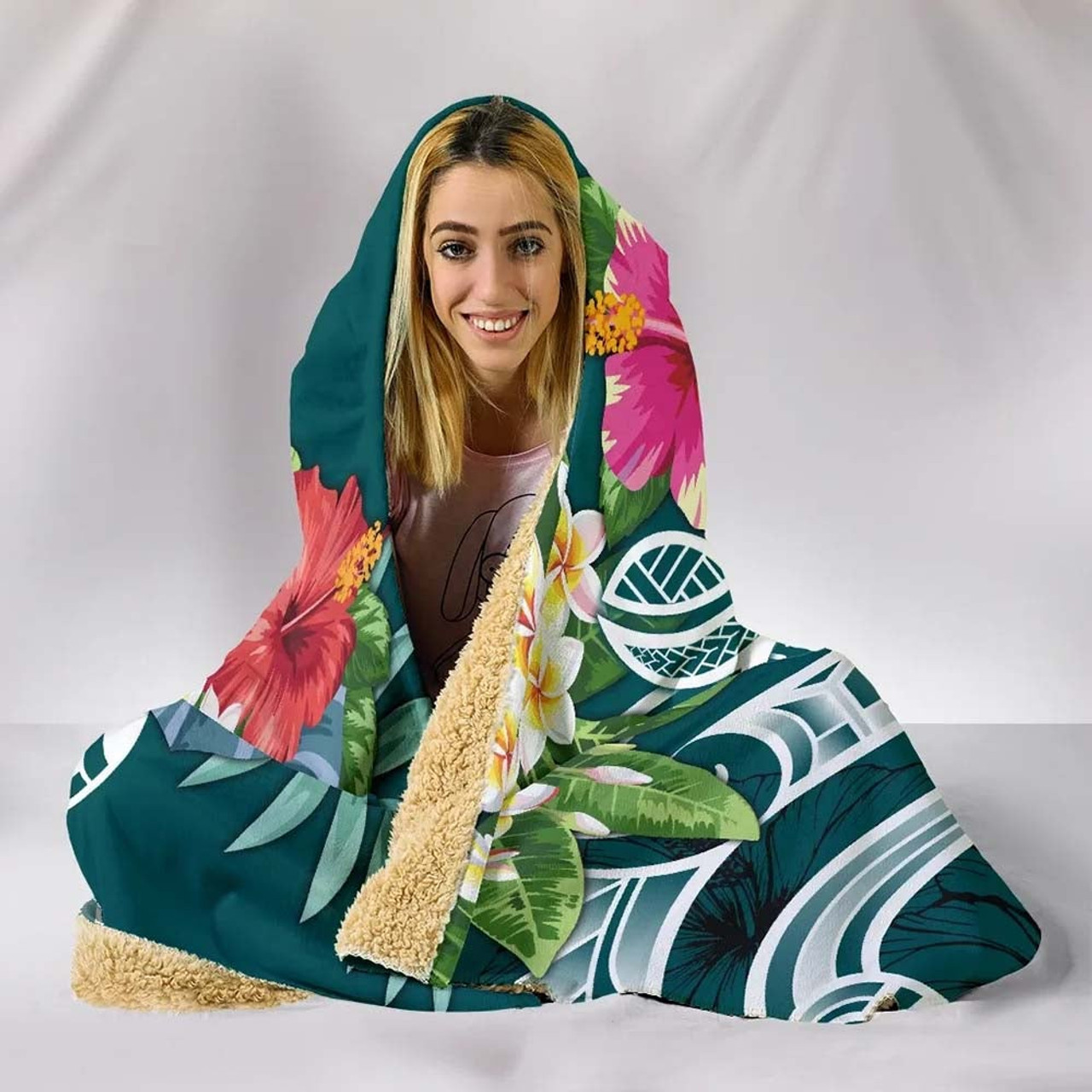 American Samoa Polynesian Hooded Blanket- Summer Plumeria 5