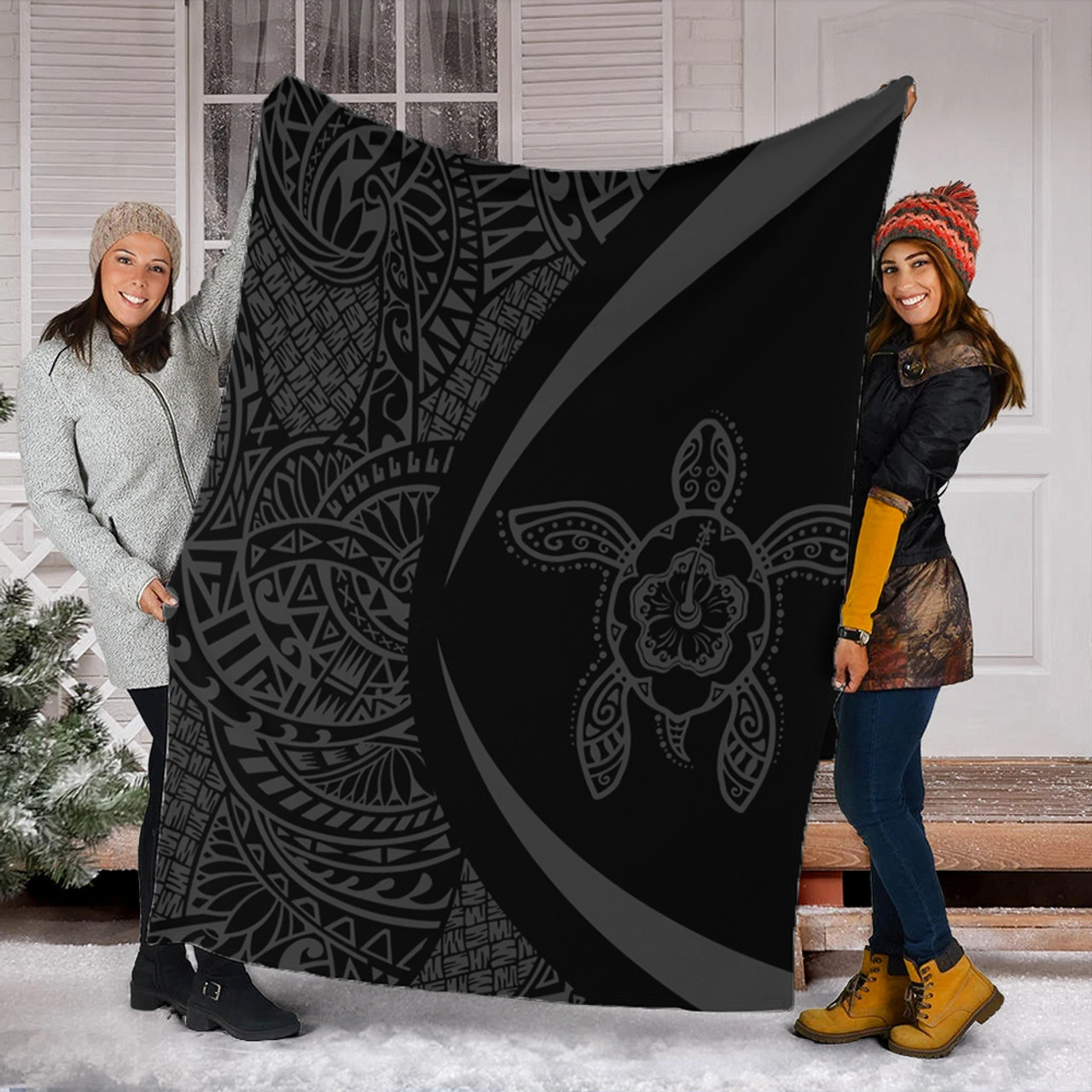 Hawaii Premium Blanket Turtle Hibiscus Lauhala Black Gray Circle