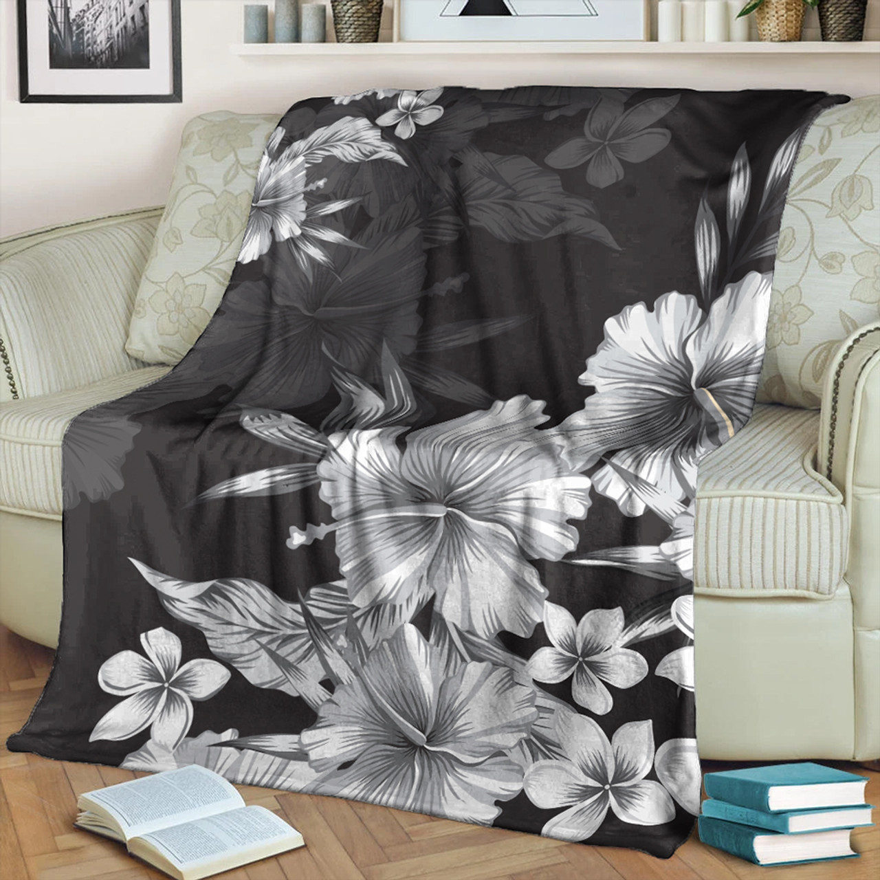 Hawaii Premium Blanket Hibiscus And Plumeria B&W