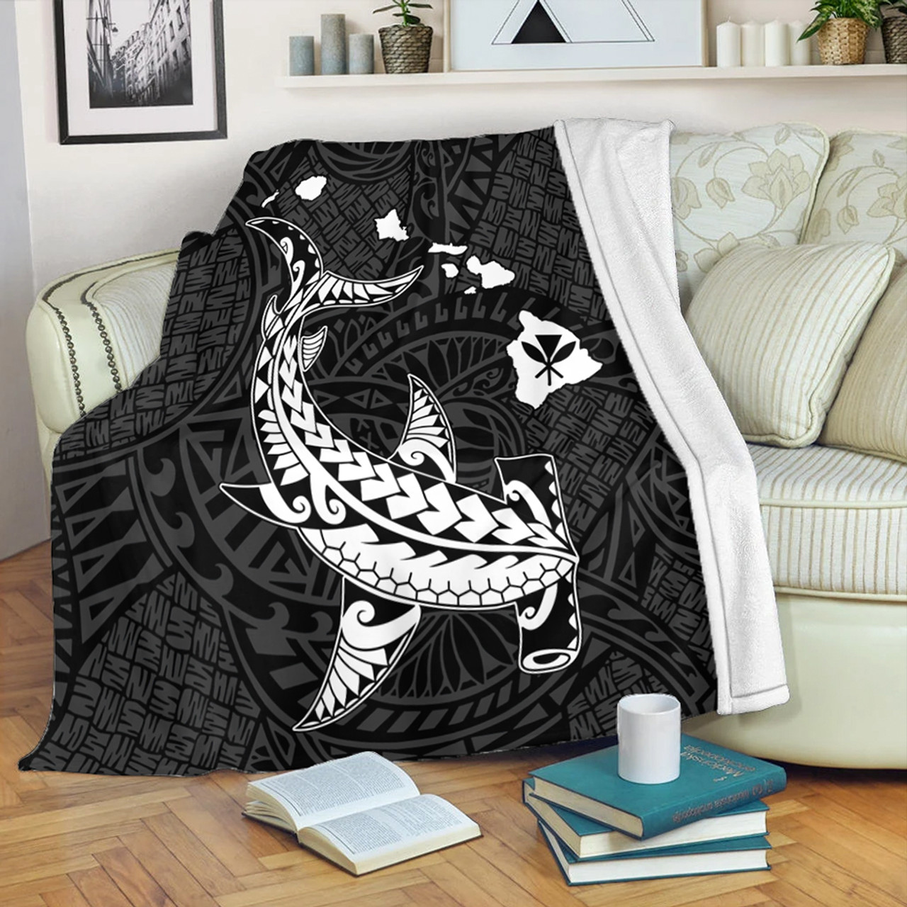 Hawaii Premium Blanket Hawaiian Native Map Hammerhead Shark White