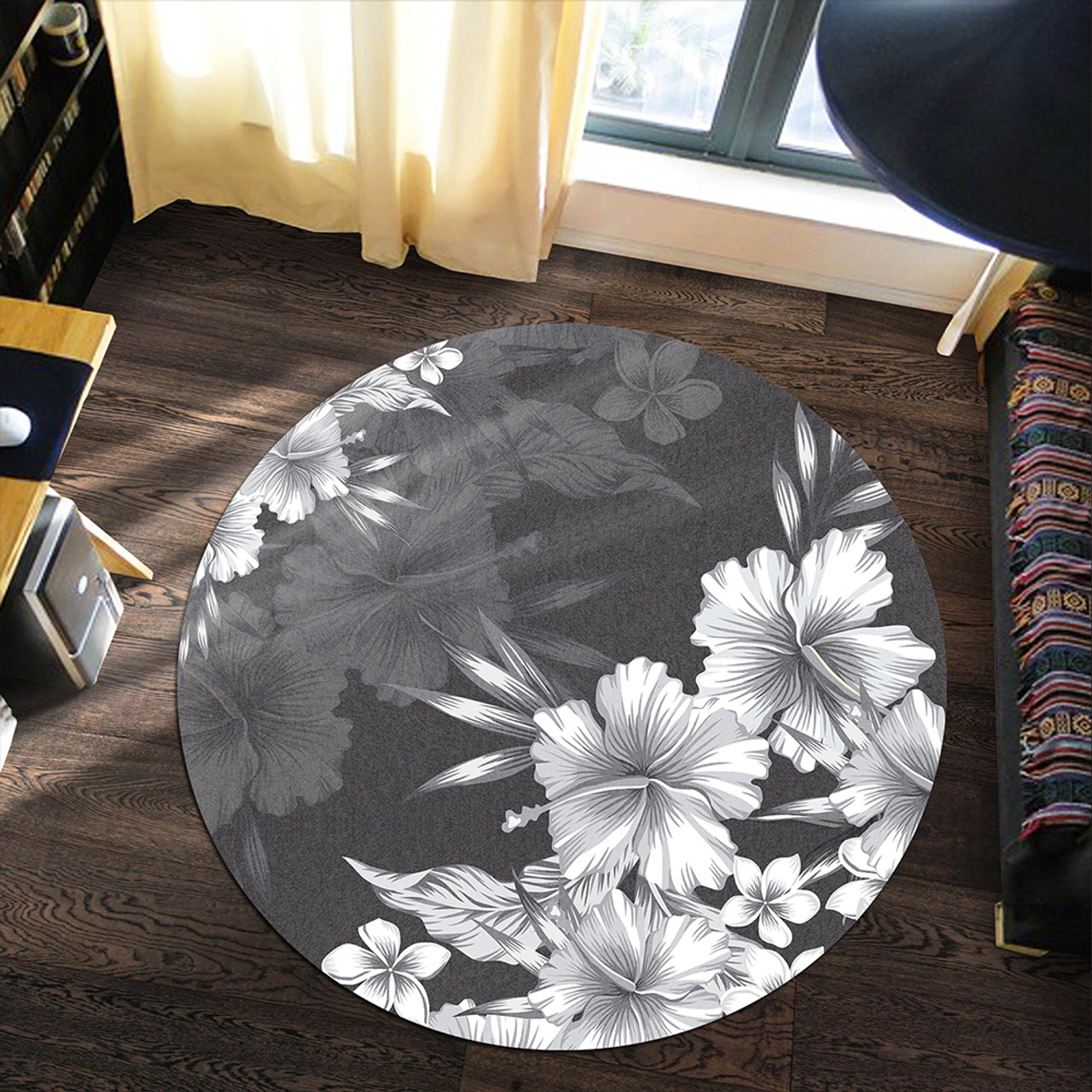 Hawaii Round Rug Hibiscus And Plumeria B&W