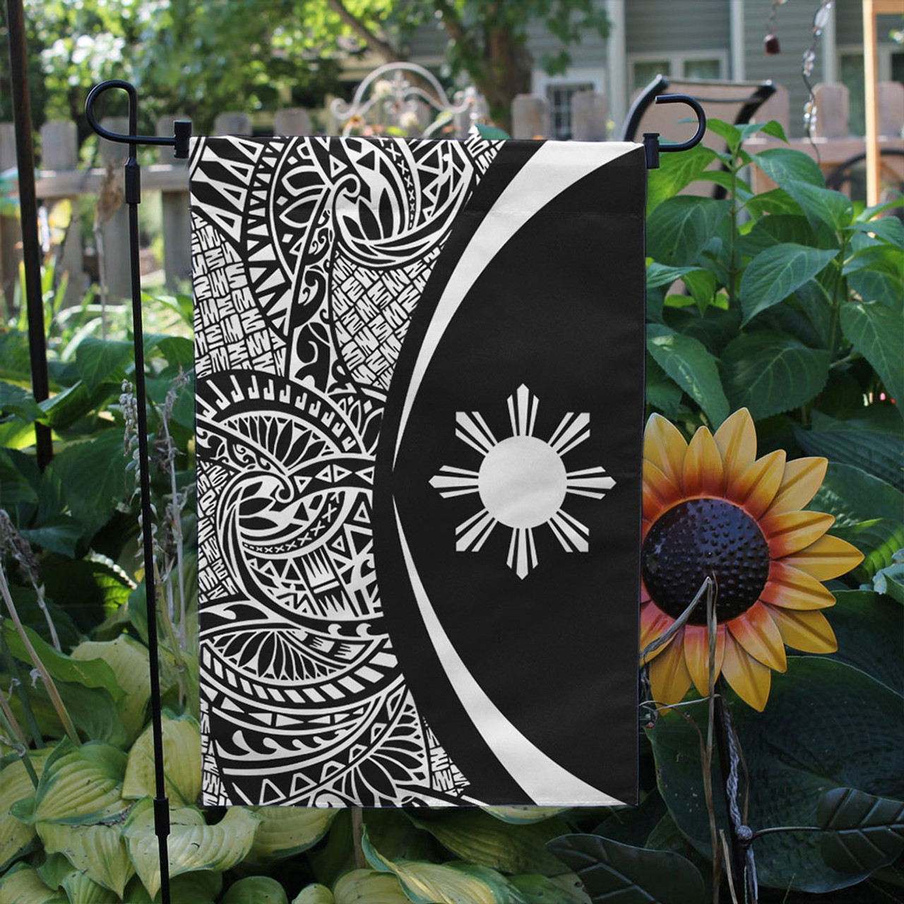 Philippines Filipinos Garden Flag Lauhala Circle White