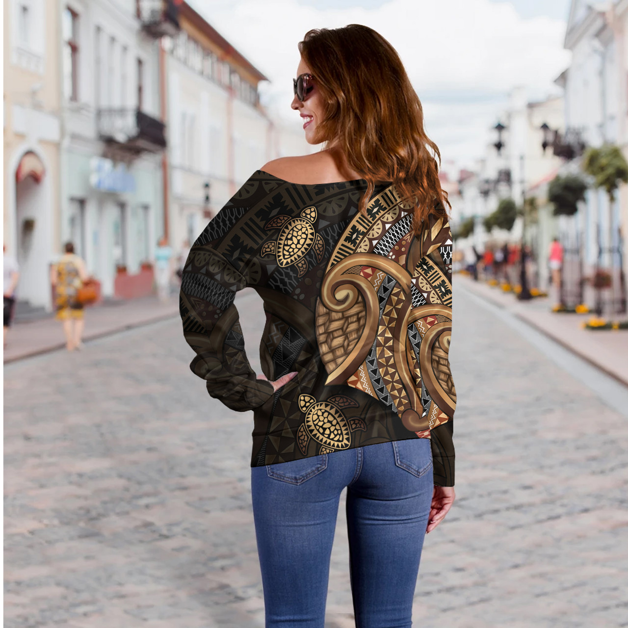 Fiji Off Shoulder Sweatshirt Golden Turtles Fiji Tribal Pattern