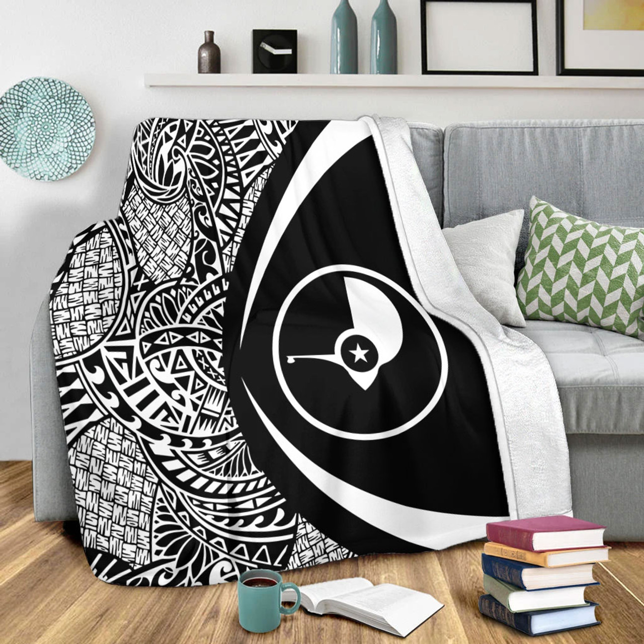 Yap State Premium Blanket Lauhala White Circle Style