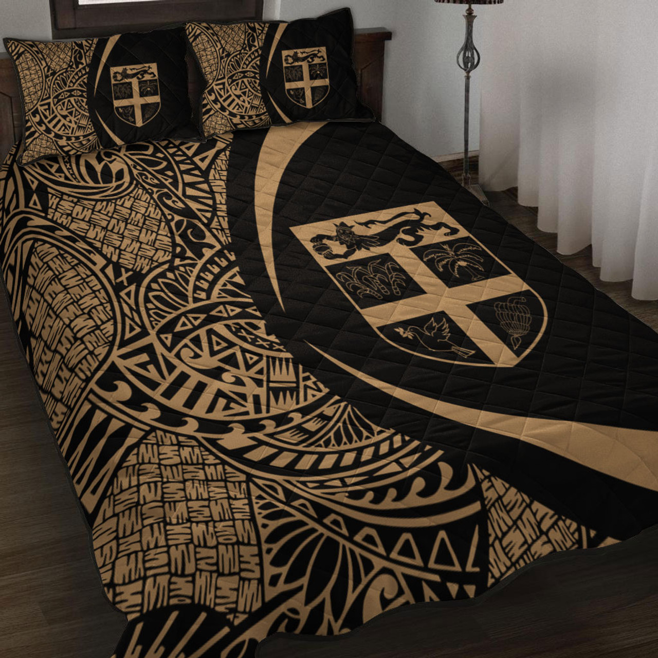Fiji Quilt Bed Set Lauhala Gold Circle Style