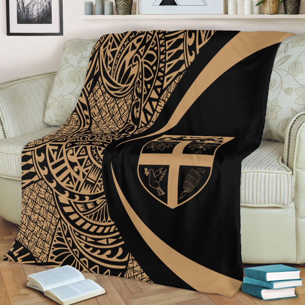 Fiji Premium Blanket Lauhala Gold Circle Style