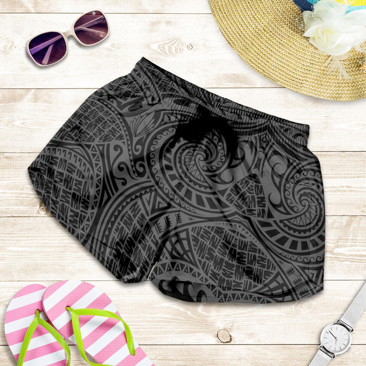 Hawaii Women Shorts Polynesian Tribal Pattern Grey