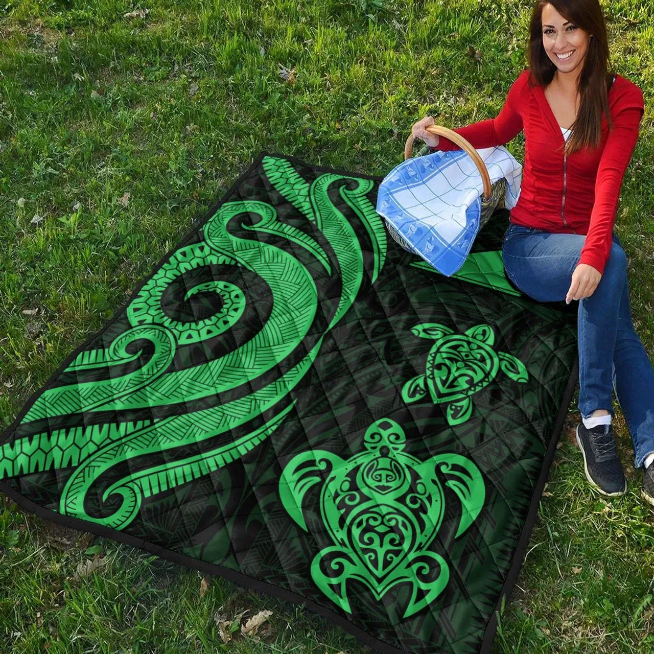 Tokelau Premium Quilt - Green Tentacle Turtle 2