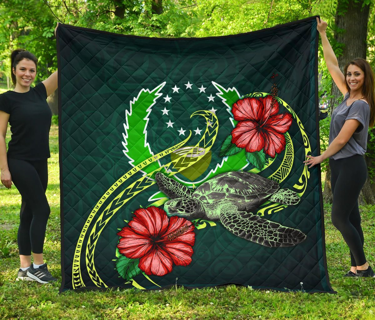 Pohnpei Polynesian Premium Quilt - Green Turtle Hibiscus 1